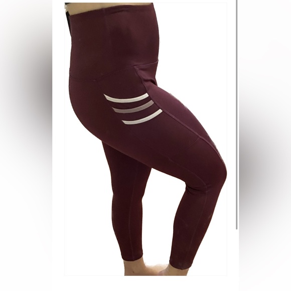 LEGEND Active Capri Leggings - Picture 2 of 6